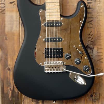 WR C-Lest Custom Shop, Matte black, mirror pickguard, Strat image 2