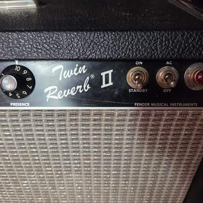 Fender Twin Reverb II 2-Channel 105-Watt 2x12" Guitar Combo 1983 - 1986 - Black image 3