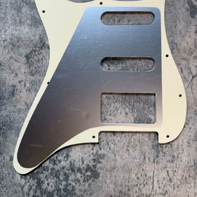 BMC Standard Stratocaster® Strat® Pickguard 3 Ply 11 Hole HSS Humbucker Single Single Oyster Pearl  [L15] image 2
