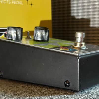Maestro Fuzz-Tone FZ-M 2022 - Present - Yellow Graphic image 3