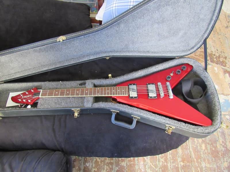 Samick Artist Series Flying V With HSC Candy Apple Red image 1