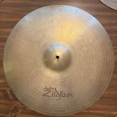 Zildjian 20" A Series Medium Ride Cymbal 2446g 1982 - 2012 - Traditional image 1
