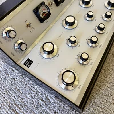 Varia Instruments RDM20 2-Channel Rotary Mixer image 4
