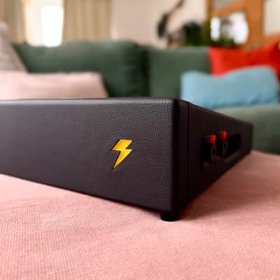 Bolt Custom Pedalboard - Black Tolex | Handmade image 4