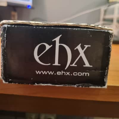 Electro-Harmonix Next Step Crying Tone Wah 2010s - Black image 8