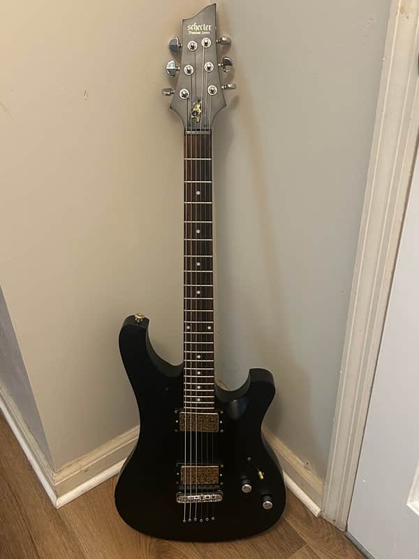 Schecter Diamond series