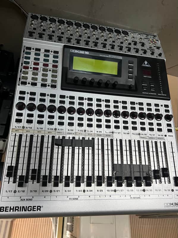 Behringer DDX3216 Digital 32 2000 - 2002 image 1