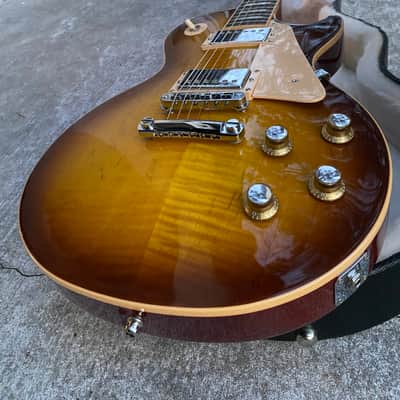 Gibson Les Paul Traditional 2008 - 2012 - Light Burst image 16