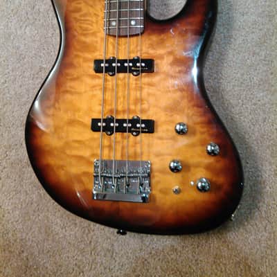 Fender Deluxe Jazz Bass 24 fret Active AUDERE Preamp image 9