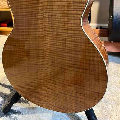 Bourgeois SJ The Standard 2022 - Sunburst image 3