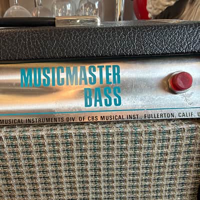 1975 Fender Musicmaster Bass Amp 12-Watt with 15" Jensen Speaker image 4