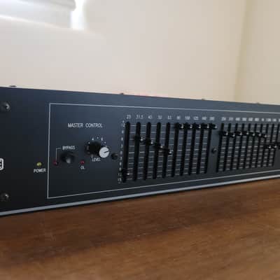 Rane GE 130 30-Band Graphic Equalizer Rack Unit – Untested – No Power Supply image 1