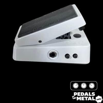 Dunlop CBM105Q Cry Baby Mini Bass Wah 2016 - Present - White - X15639 image 5