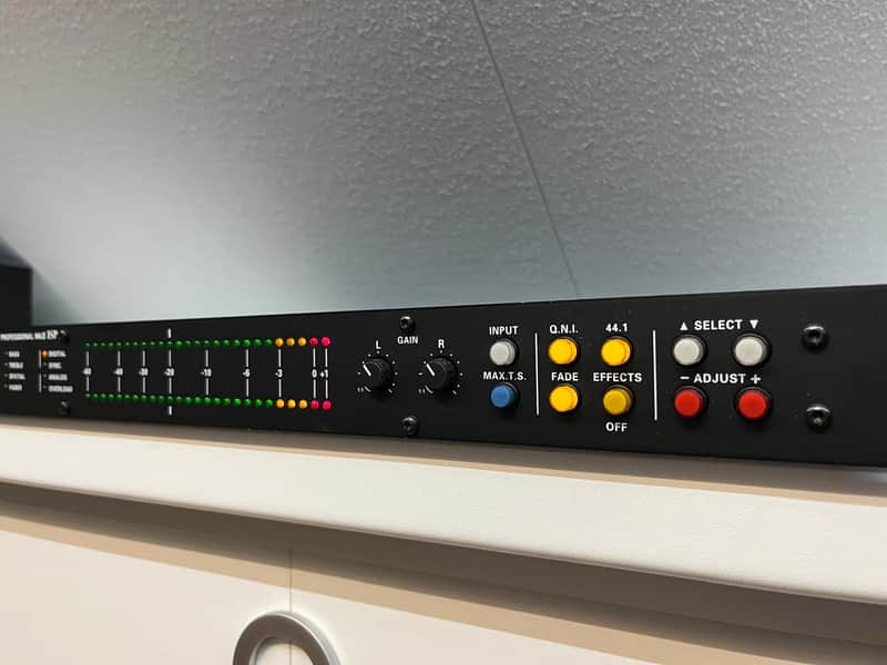 Philips IS5022 Professional MK2 – 19" Rack Version with PSU image 1