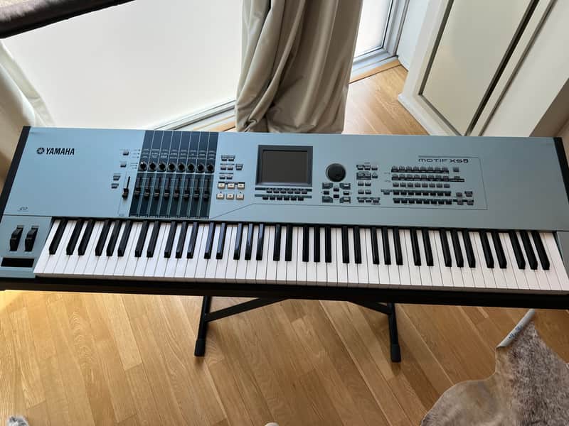 Yamaha Motif XS 8 Production Synthesizer 2000s - Gray image 1