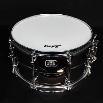 Ludwig 7" x 13" Universal Brass Snare Drum, Chrome Hardware image 2