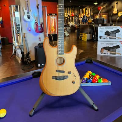 Fender AMERICAN ACOUSTASONIC® STRATOCASTER® 2020 - Natural image 1