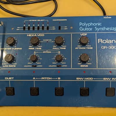 Roland GR300 Guitar Synthesizer 1980 - 1984 - Blue