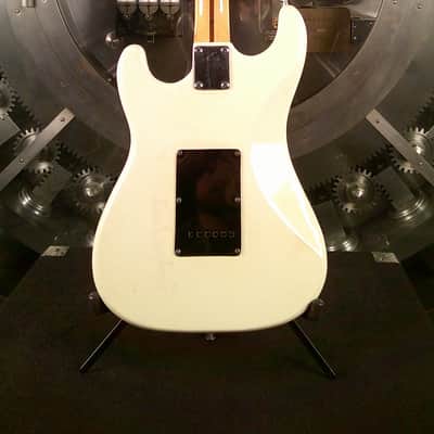 State of the Art Stratocaster 80s - White Electric Guitar w/ Wayfinder Gig Bag image 8