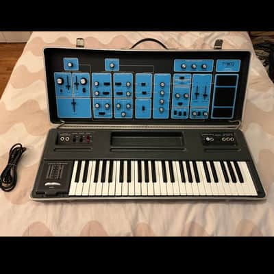Moog Sonic Six 1972 - 1979 - Blue image 1