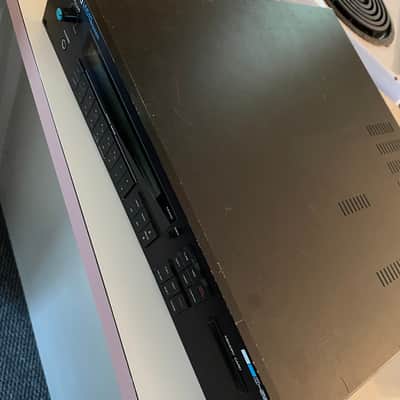 Roland D-550 Vintage Synth Sound Module (Read Description) (Comes With Cord, Eprom, and Halg CD Memory Card Loaded With Patches)