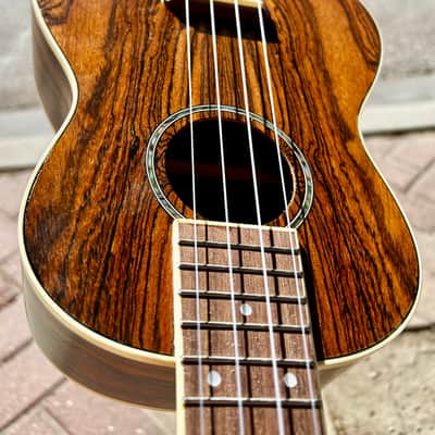 Fender Zuma Exotic Concert Ukulele 2022 - Present - Natural Bocote image 9