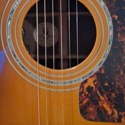 Guild USA D-55 1995 - 2020 - Antique Burst image 3
