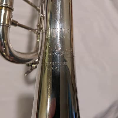 Bach Stradivarius 180S37 Trumpet with Original Case image 5