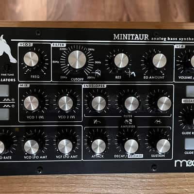 Moog Minitaur Rev2 TBP002 2012 - Present - Black