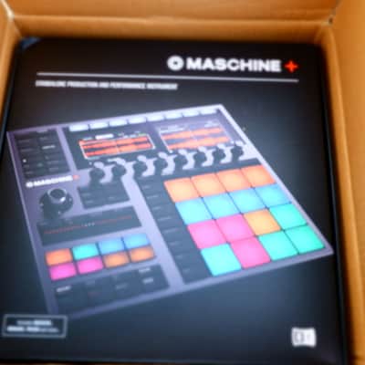Native Instruments Maschine Plus 2020 - Present - Black image 7