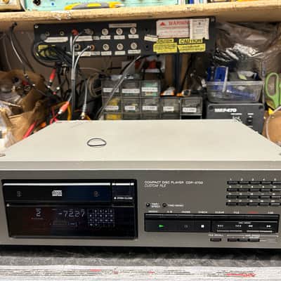 Sony CDP-2700 Audiophile CD player. TESTED AND SERVICED! image 1