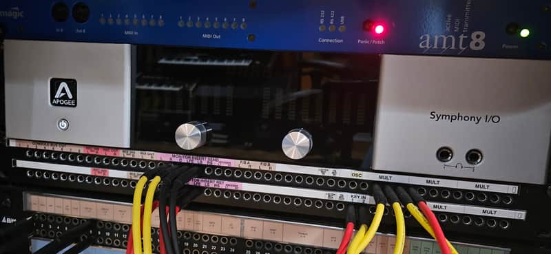 Apogee Symphony I/O mkI - 32/32 in/out w/ PCIe card image 1