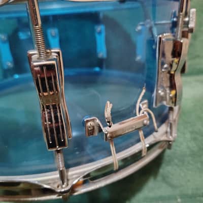 Ludwig 6.5x14" Vistalite Acrylic 10-Lug Snare Drum with P-85 Strainer 1970s - Blue image 5