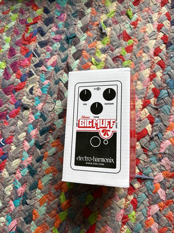 Electro-Harmonix Nano Big Muff Pi Distortion / Sustainer 2013 - Present - White / Black / Red image 1