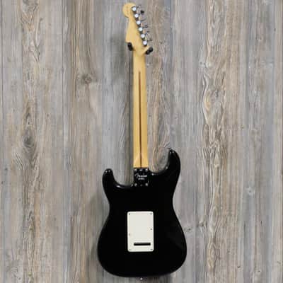Fender American Series Stratocaster with Maple Fretboard 2000 - 2007 - Black image 5