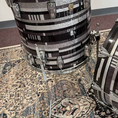 Ludwig Classic Maple Fab Outfit 22/13/16 - Black Digital Sparkle image 6