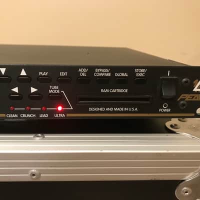 Peavey Tubefex Midi Tube Preamp with Digital Effects Tube fex image 3