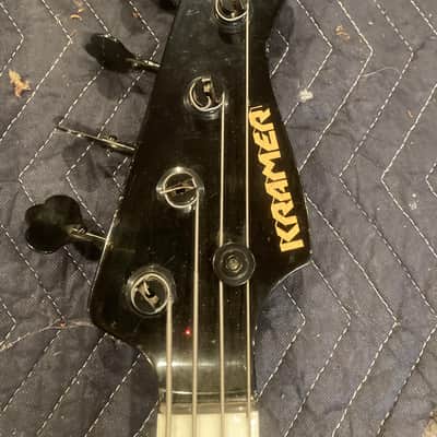 Kramer Pbass 1984 to 1986 Black/white image 7