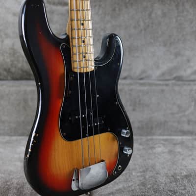 Fender Precision Bass with Maple Fretboard 1978 - Sunburst image 9