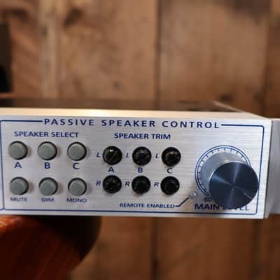 PreSonus Central Station Plus Monitor Controller with Remote Control image 5