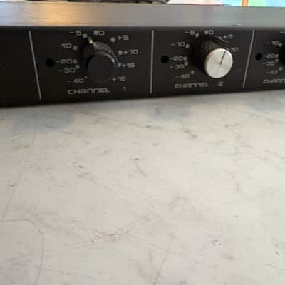 Biamp Quad Limiter All-purpose Multi-channel Limiter / Compressor #2225 - USED image 3