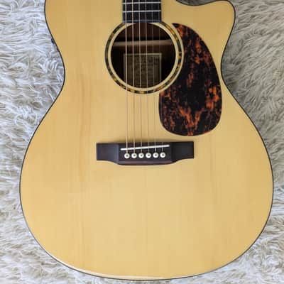 Recording King RGA-G6CFE5 Solid Top Grand Auditorium Acou/Elec Cutaway Guitar image 6