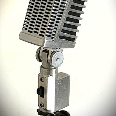Vintage 1960's Calrad DM-16 Dynamic Microphone, sounds excellent, w/stand-cable image 4