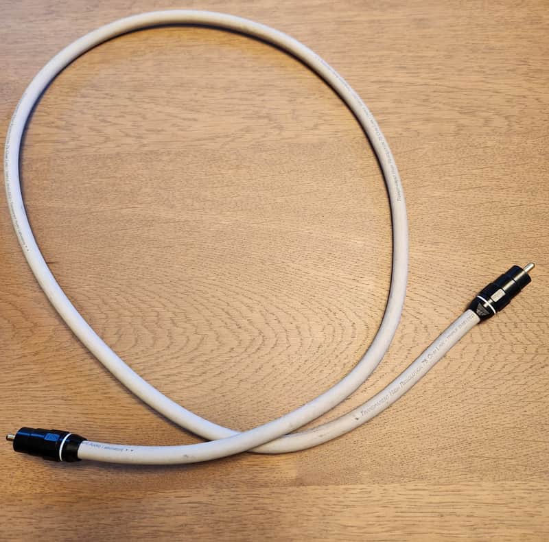 Transparent High Resolution Digital Cable 75 Ohms image 1