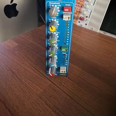 Midas 522 V2 500 Series Microphone Preamp Module 2021 - Present - Blue Bild 3