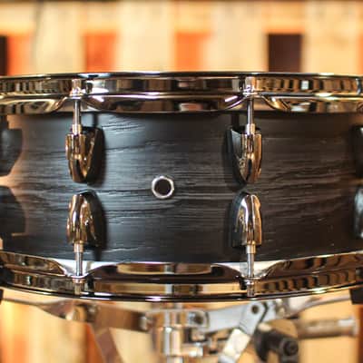 Yamaha 14x5.5 Live Custom Hybrid Oak Uzu Charcoal Sunburst Snare Drum image 3