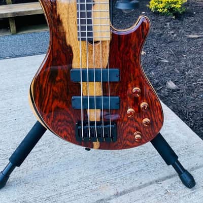 2022 Roscoe SKB3005  Cocobolo sapwood loaded with every option image 11