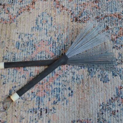 Snare Drum Brushes - Retractable - Steel Wire image 2