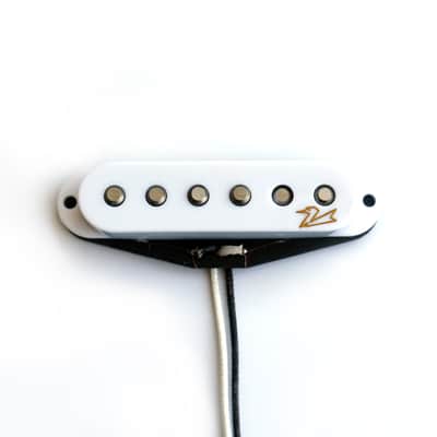 Fuzzy Duck™ Gold Series Single Coil Pickups for Stratocasters (Bridge) - White without Logo image 1