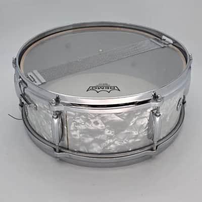 Used Vintage Gretsch Dixieland Snare Drum 14x5.5 White Marine Pearl - Good image 6